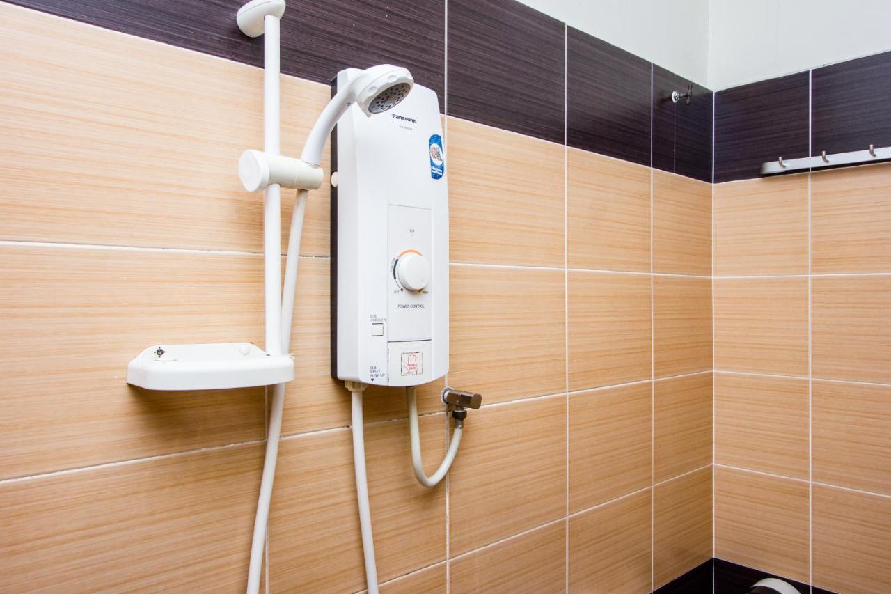 Value Inn Homestay 버터워스 외부 사진